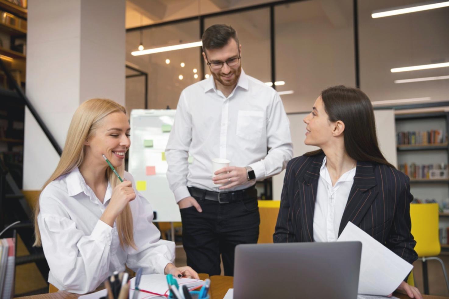 Monitoring-Experte bei der Analyse von Performance-Daten